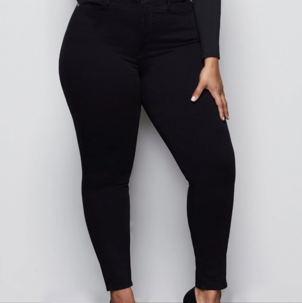 Good American Good Legs Crop Jeans